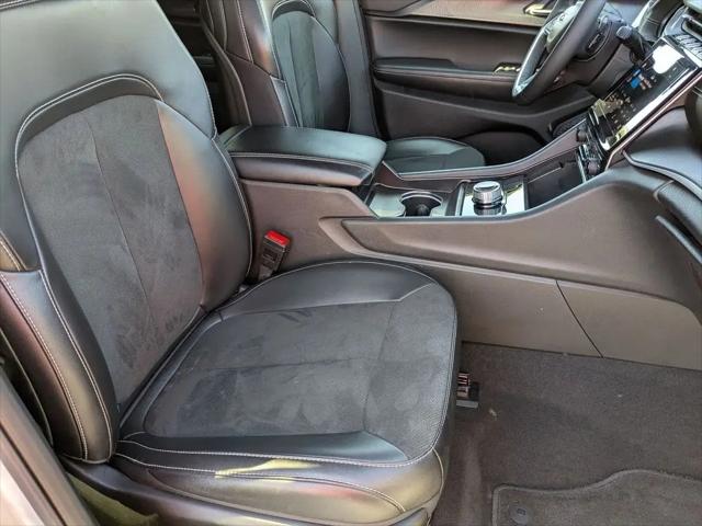 2025 Jeep Grand Cherokee Altitude 4x4