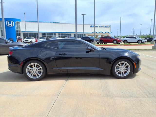 2022 Chevrolet Camaro RWD Coupe 1LS