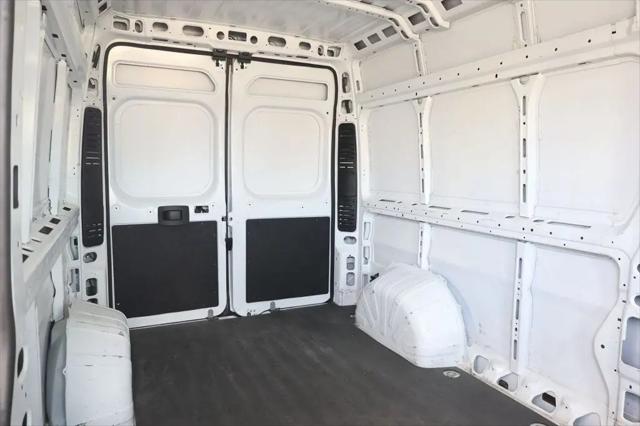 2024 Ram ProMaster 2500 Cargo Van Tradesman High Roof 159" WB w/Pass Seat