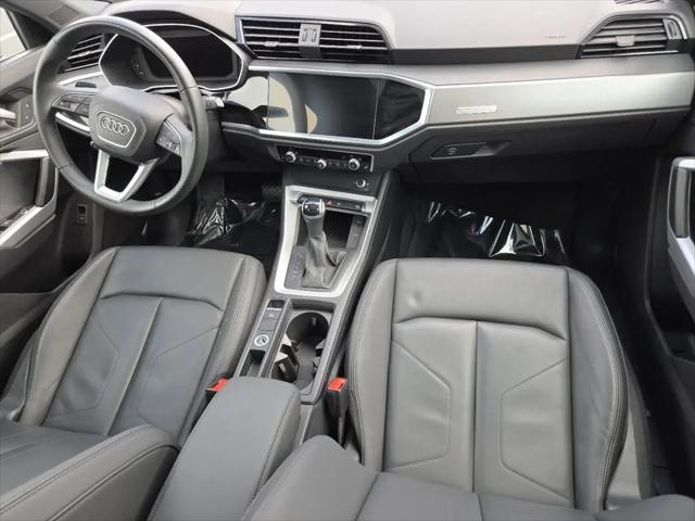 2025 Audi Q3 Premium 45 TFSI S line quattro Tiptronic
