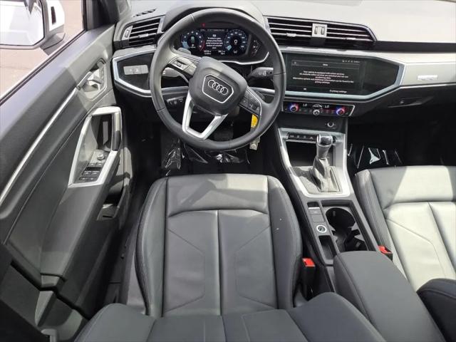 2025 Audi Q3 Premium 45 TFSI S line quattro Tiptronic
