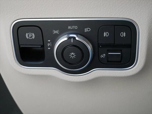 2025 Mercedes-Benz GLB 4MATIC
