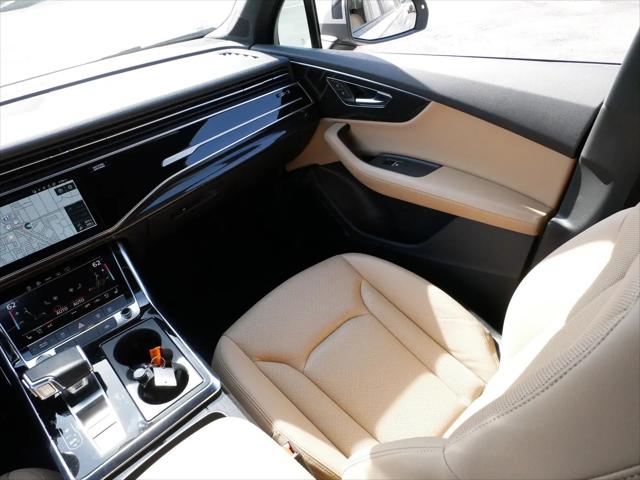 2022 Audi Q7 Premium Plus 55 TFSI quattro Tiptronic