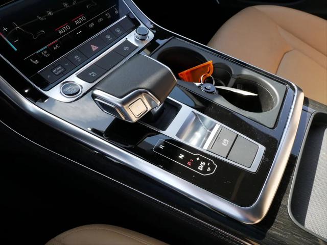 2022 Audi Q7 Premium Plus 55 TFSI quattro Tiptronic