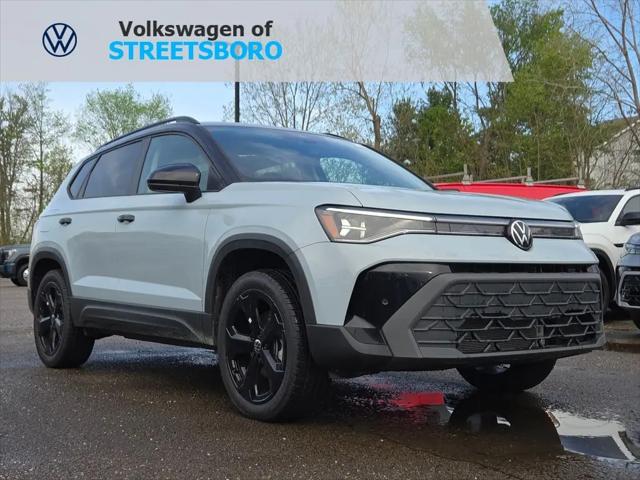 2026 Volkswagen Taos SE Black for sale in Streetsboro, OH