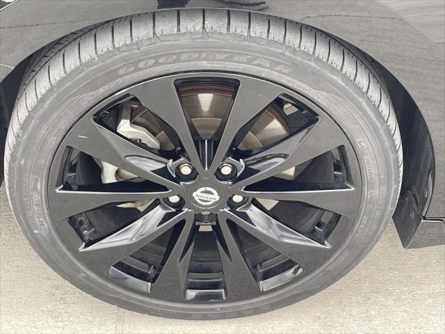 2022 Nissan Maxima SR Xtronic CVT