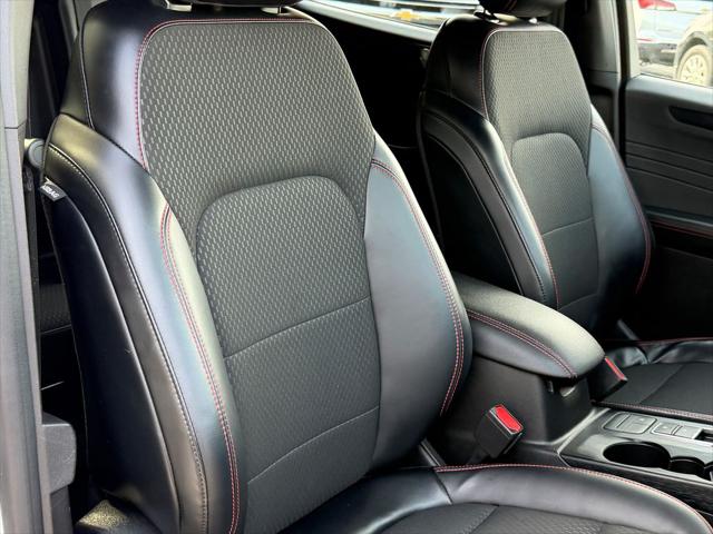 2023 Ford Escape ST-Line Select