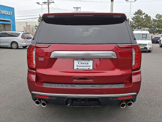 2022 GMC Yukon 4WD Denali