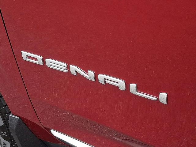 2022 GMC Yukon 4WD Denali
