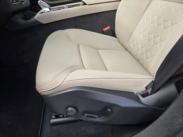 2026 Volvo XC90 Plug-In Hybrid Plus, T8 AWD, Electric/Gasoline, Bright, 7 Seats
