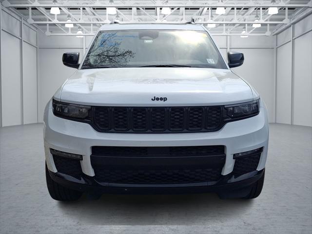 2023 Jeep Grand Cherokee L Limited 4x4 2023 Jeep Grand Cherokee L Limited 4x4