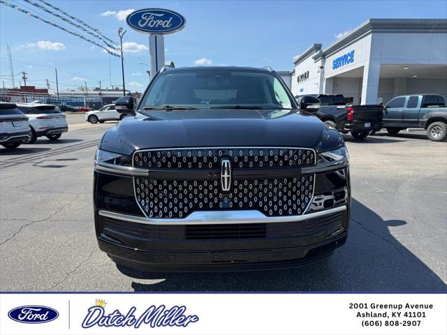 2026 Lincoln Navigator Premiere