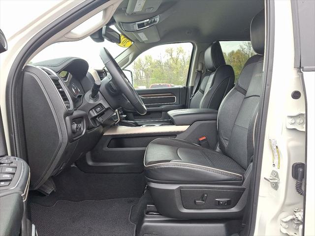 2024 Ram 3500 Laramie Mega Cab 4x4 6'4" Box