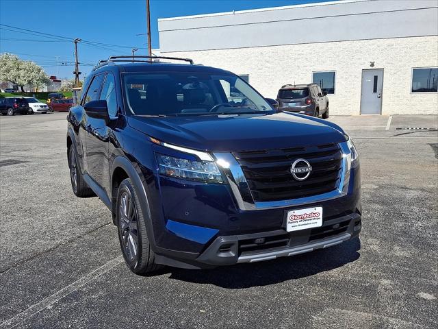 2023 Nissan Pathfinder SL 4WD 2023 Nissan Pathfinder SL 4WD