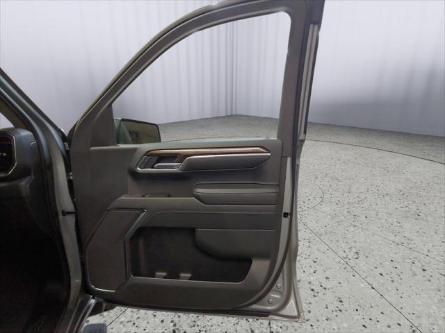 2024 GMC Sierra 1500 4WD Crew Cab Short Box Elevation with 3SB
