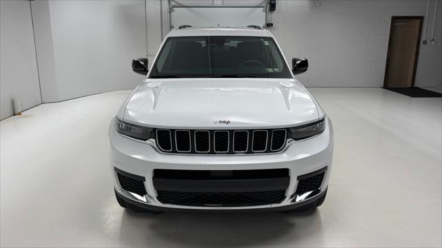 2023 Jeep Grand Cherokee L Laredo 4x4 2023 Jeep Grand Cherokee L Laredo 4x4