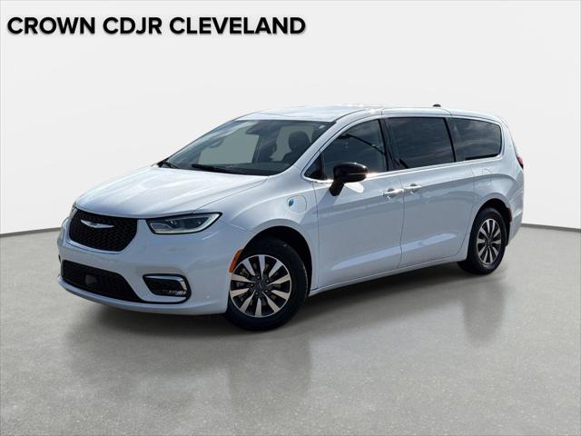 2024 Chrysler Pacifica Hybrid Select for sale in Mc Donald, TN