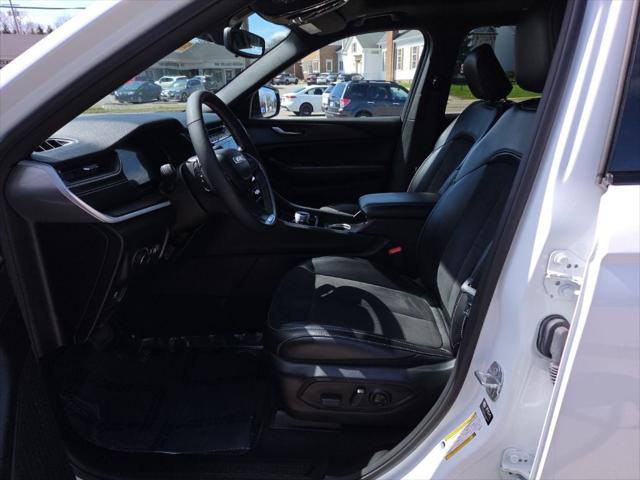 2024 Jeep Grand Cherokee L Altitude X 4x4