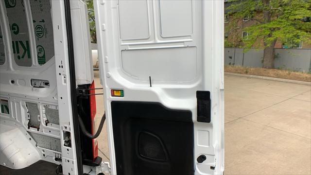2023 Ford Transit Cargo Van Base
