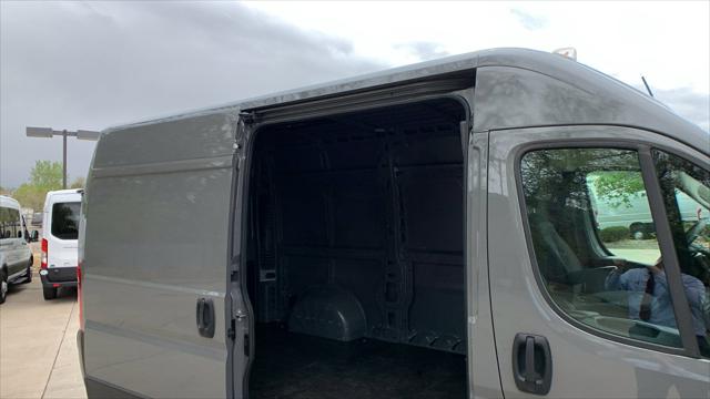 2025 Ram ProMaster 2500 Cargo Van Tradesman High Roof 136" WB w/Pass Seat