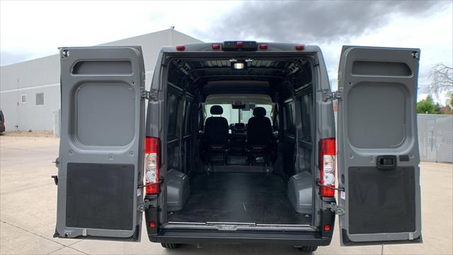 2025 Ram ProMaster 2500 Cargo Van Tradesman High Roof 136" WB w/Pass Seat