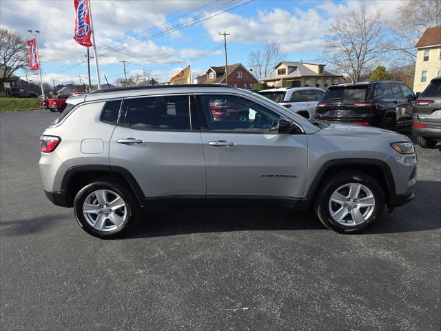 2022 Jeep Compass Latitude 4x4 2022 Jeep Compass Latitude 4x4