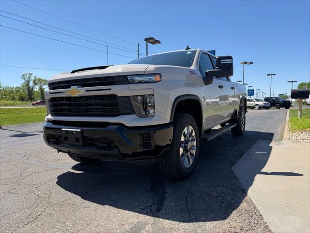 2026 Chevrolet Silverado 2500HD Crew Cab, Standard Bed, WT, 4WD