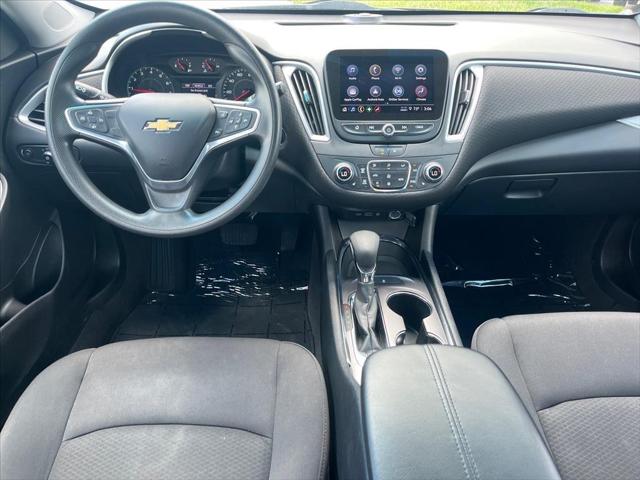 2022 Chevrolet Malibu FWD LT