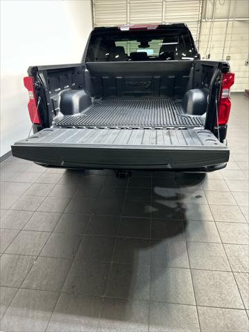 2022 Chevrolet Silverado 1500 4WD Crew Cab Short Bed RST