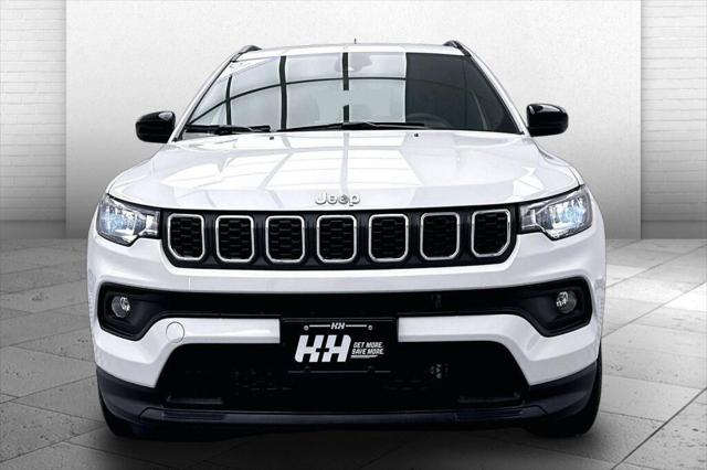 2024 Jeep Compass Latitude Lux FWD