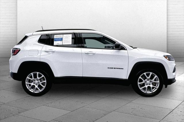2024 Jeep Compass Latitude Lux FWD