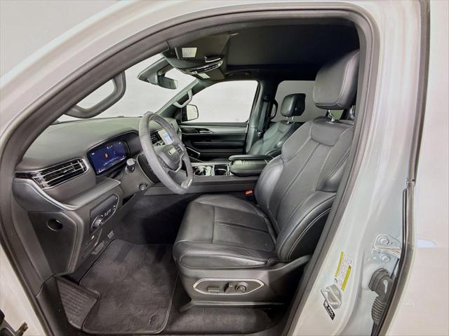 2023 Jeep Wagoneer Series II Carbide 4x2
