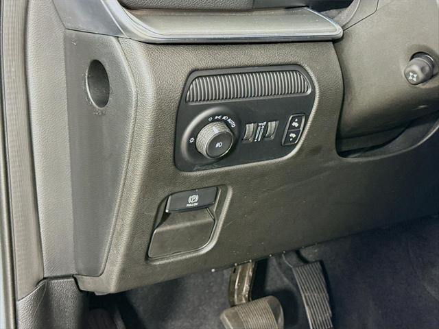 2023 Jeep Wagoneer Series II Carbide 4x2