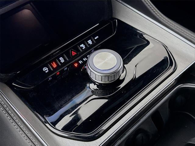 2023 Jeep Wagoneer Series II Carbide 4x2