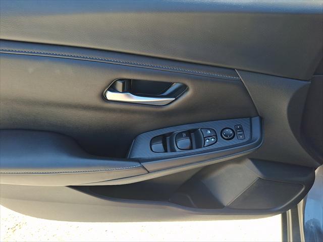 2023 Nissan Sentra SV Xtronic CVT