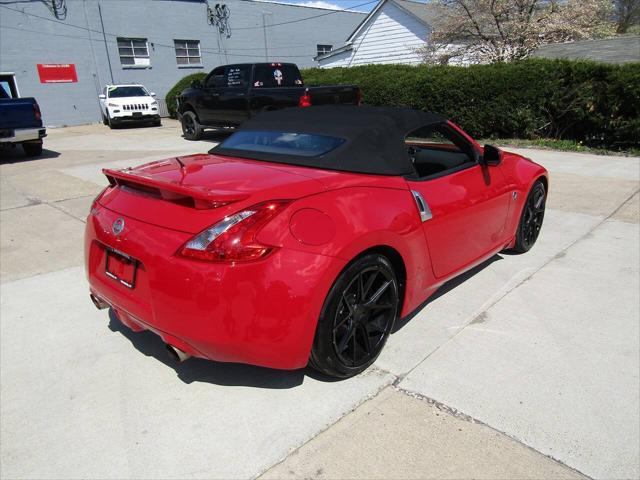 2010 Nissan 370Z Roadster Touring 2dr Convertible 7A