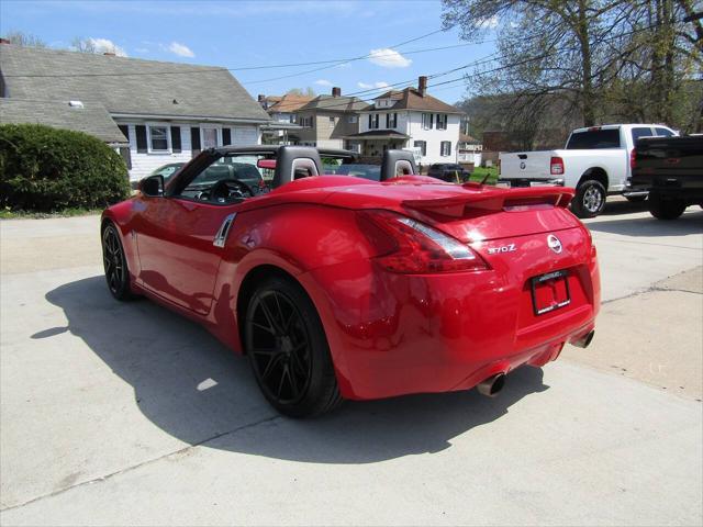 2010 Nissan 370Z Roadster Touring 2dr Convertible 7A