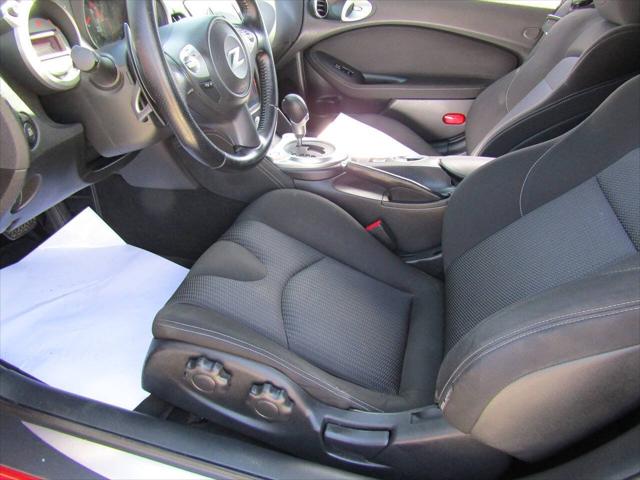 2010 Nissan 370Z Roadster Touring 2dr Convertible 7A
