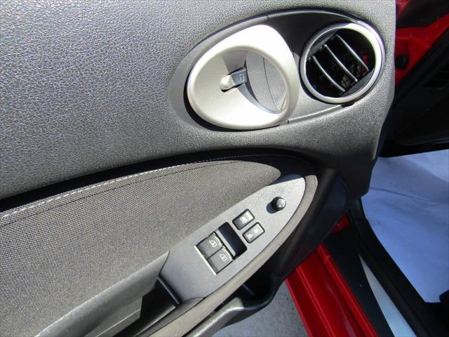 2010 Nissan 370Z Roadster Touring 2dr Convertible 7A