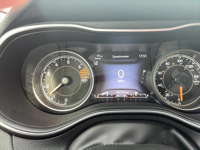 2023 Jeep Cherokee Altitude Lux 4x4