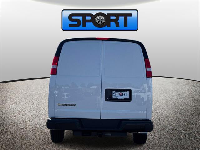 2026 Chevrolet Express Cargo Van 3500 Extended Wheelbase, WT, RWD