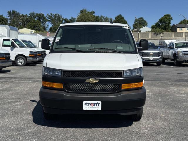 2026 Chevrolet Express Cargo Van 3500 Extended Wheelbase, WT, RWD