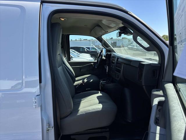 2026 Chevrolet Express Cargo Van 3500 Extended Wheelbase, WT, RWD