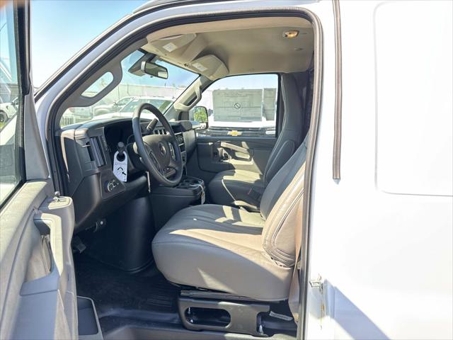 2026 Chevrolet Express Cargo Van 3500 Extended Wheelbase, WT, RWD