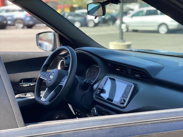 2020 Nissan Kicks SV Xtronic CVT