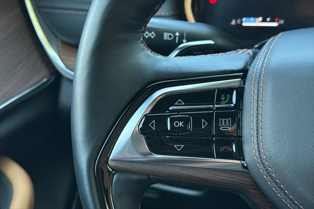 2025 Jeep Grand Cherokee L Summit 4x4