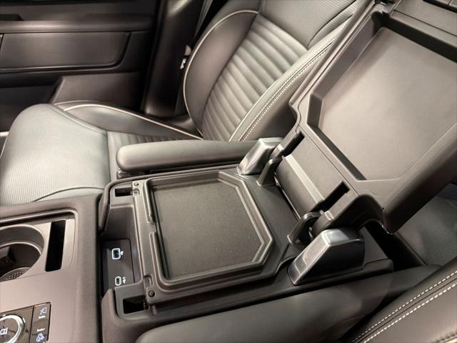 2023 Land Rover Discovery P360 HSE R-Dynamic