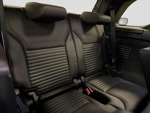 2023 Land Rover Discovery P360 HSE R-Dynamic