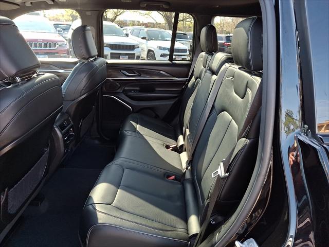 2023 Jeep Grand Cherokee Overland 4x4