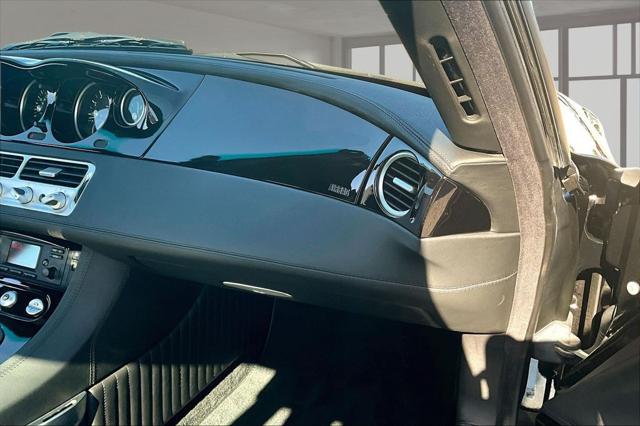 2001 BMW Z8 Base